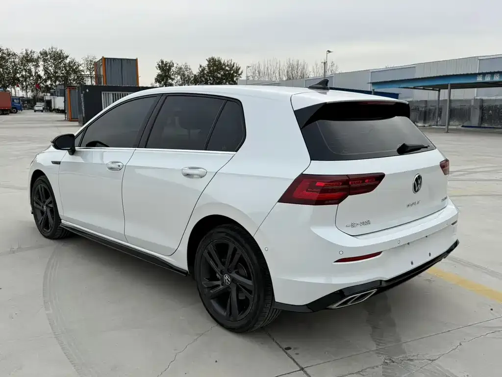 Volkswagen Golf 2022 из CN, фото 4
