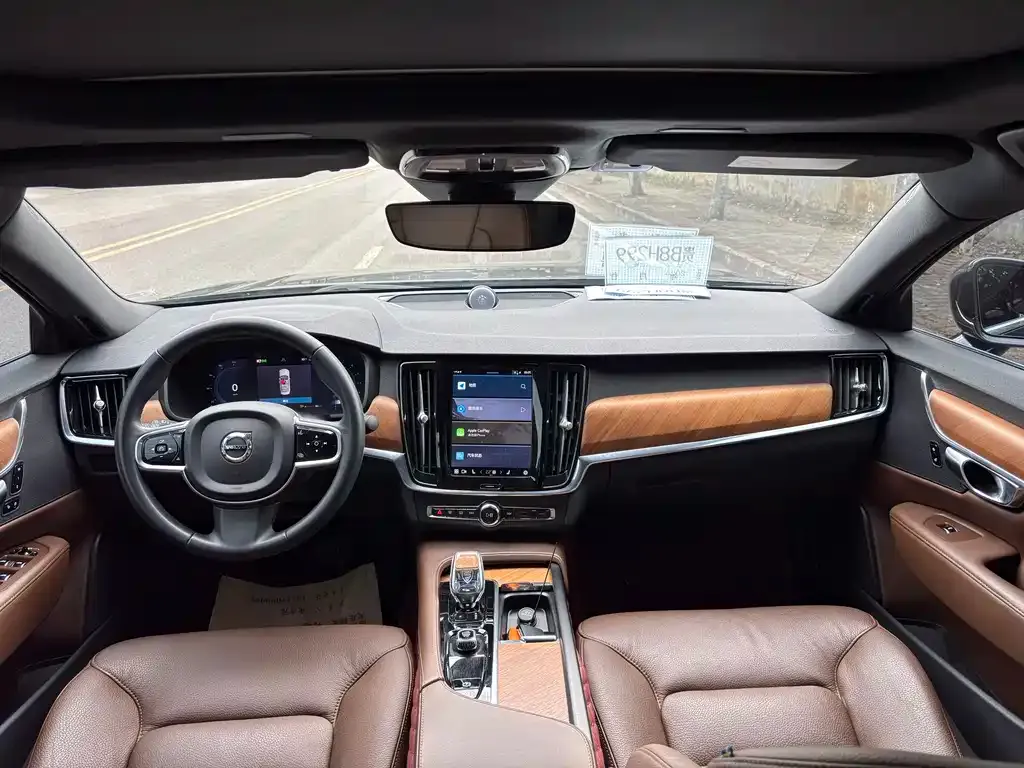Volvo S90 2023 из CN, фото 4
