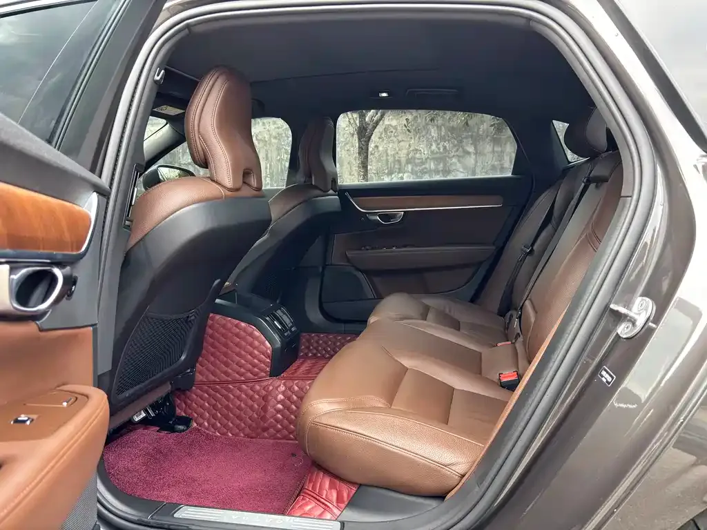 Volvo S90 2023 из CN, фото 6