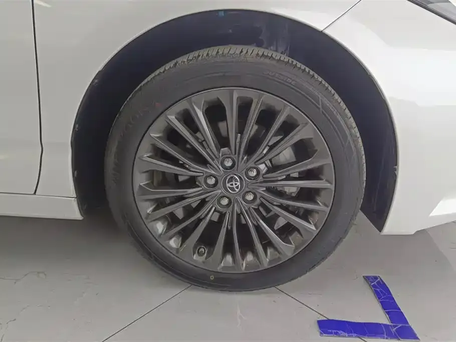 Toyota Avalon 2023 из CN, фото 6