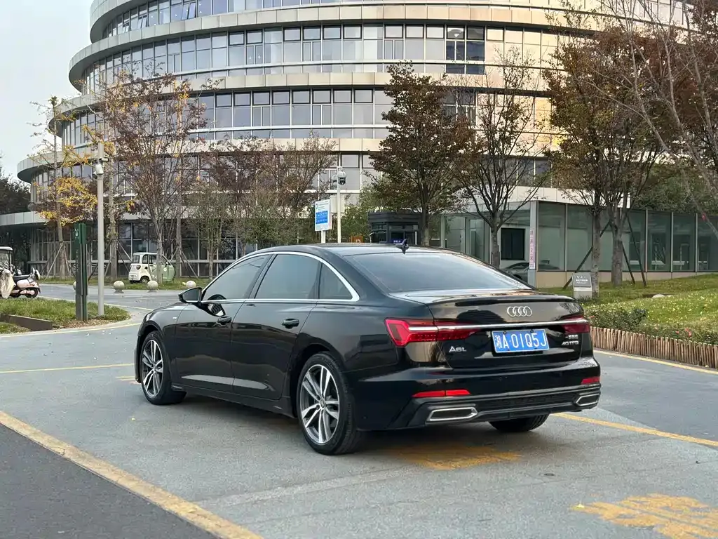 Audi A6L — фото 7