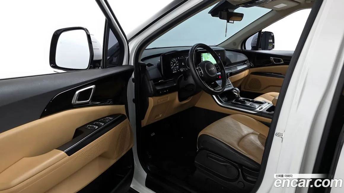 Kia Carnival — фото 10