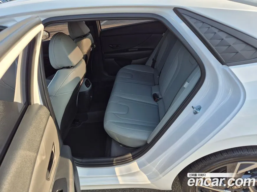 Hyundai AVANTE — фото 10