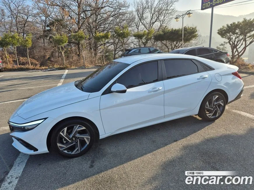 Hyundai AVANTE — фото 2