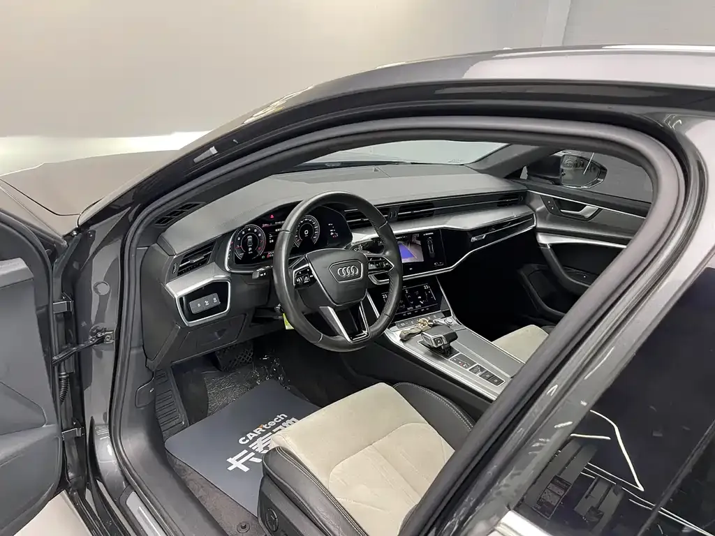 Audi A6L 2021 из CN, фото 10