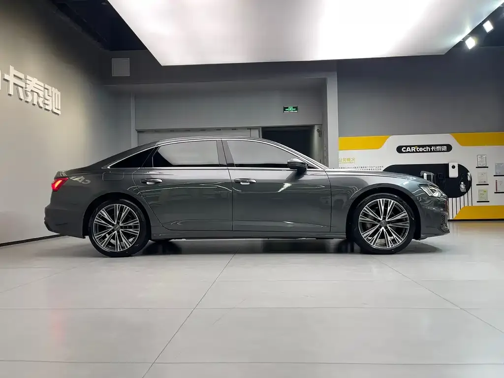Audi A6L 2021 из CN, фото 7