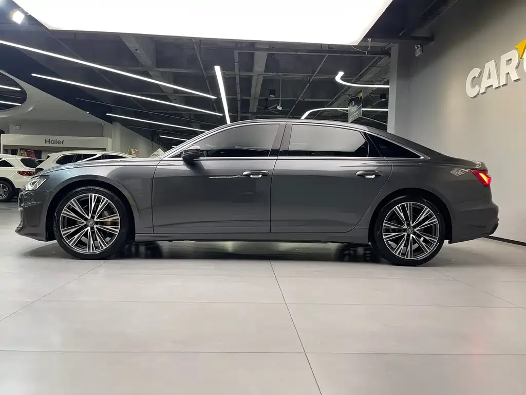 Audi A6L 2021 из CN, фото 8