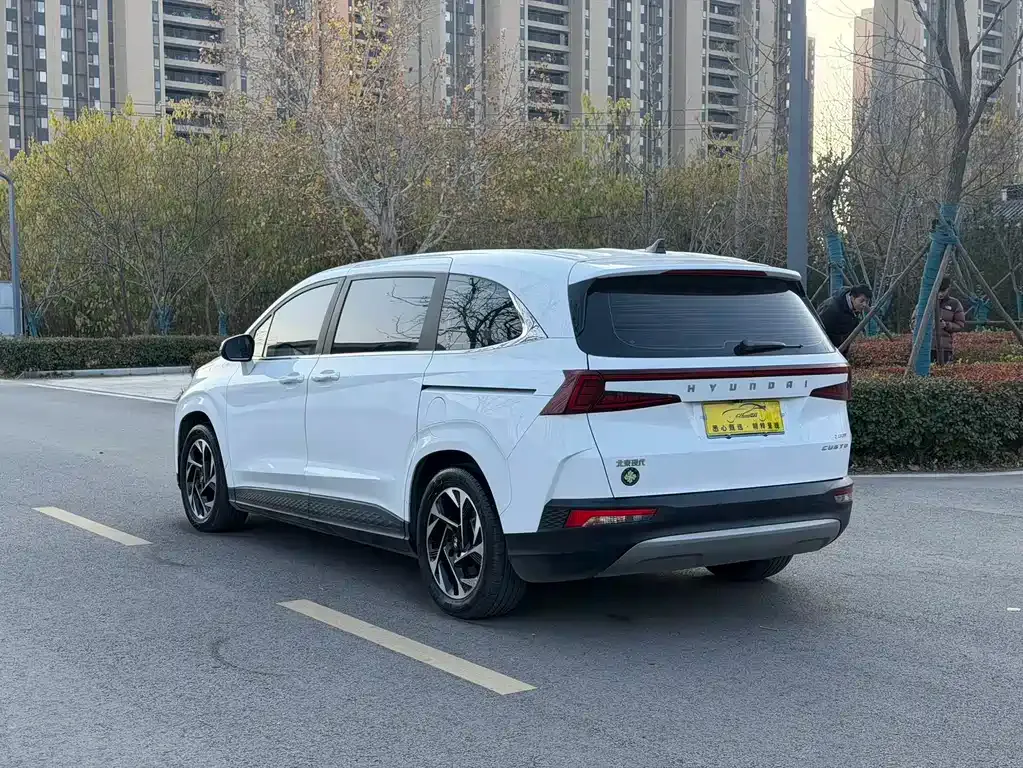 Hyundai Custo — фото 6