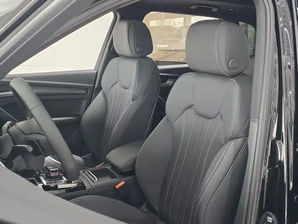 Audi Q5L 2024 из CN, фото 8