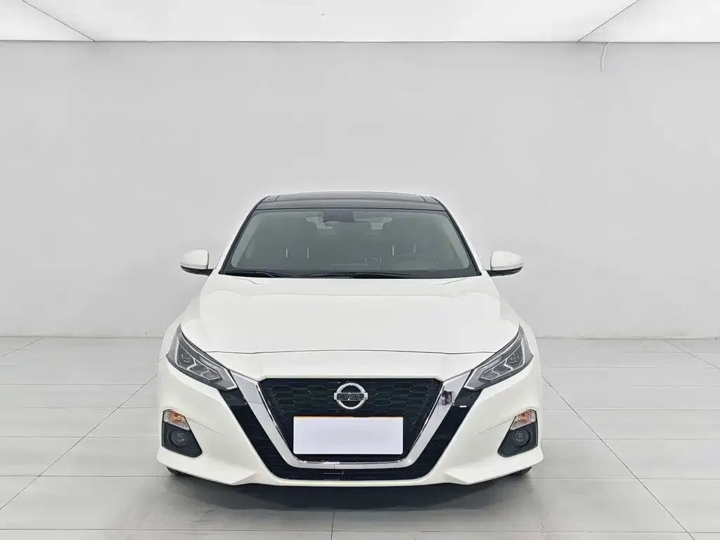 Nissan Teana — фото 2