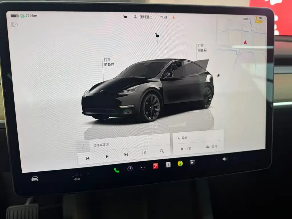 Tesla Model Y — фото 8