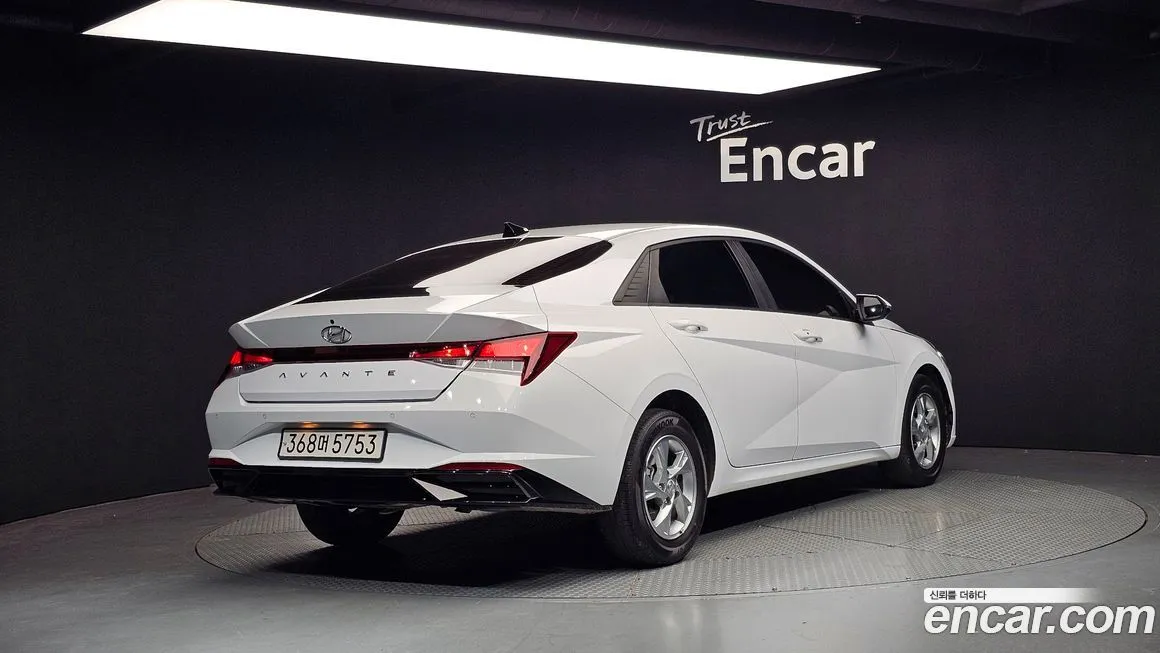Hyundai AVANTE — фото 2
