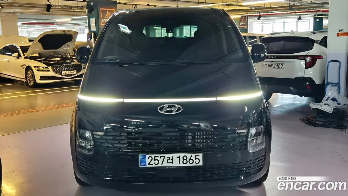 Hyundai Staria — фото 3
