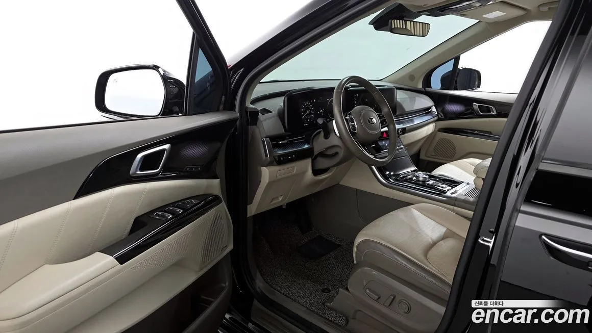 Kia Carnival — фото 10