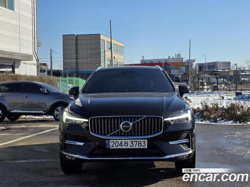 Volvo XC60 — фото 1