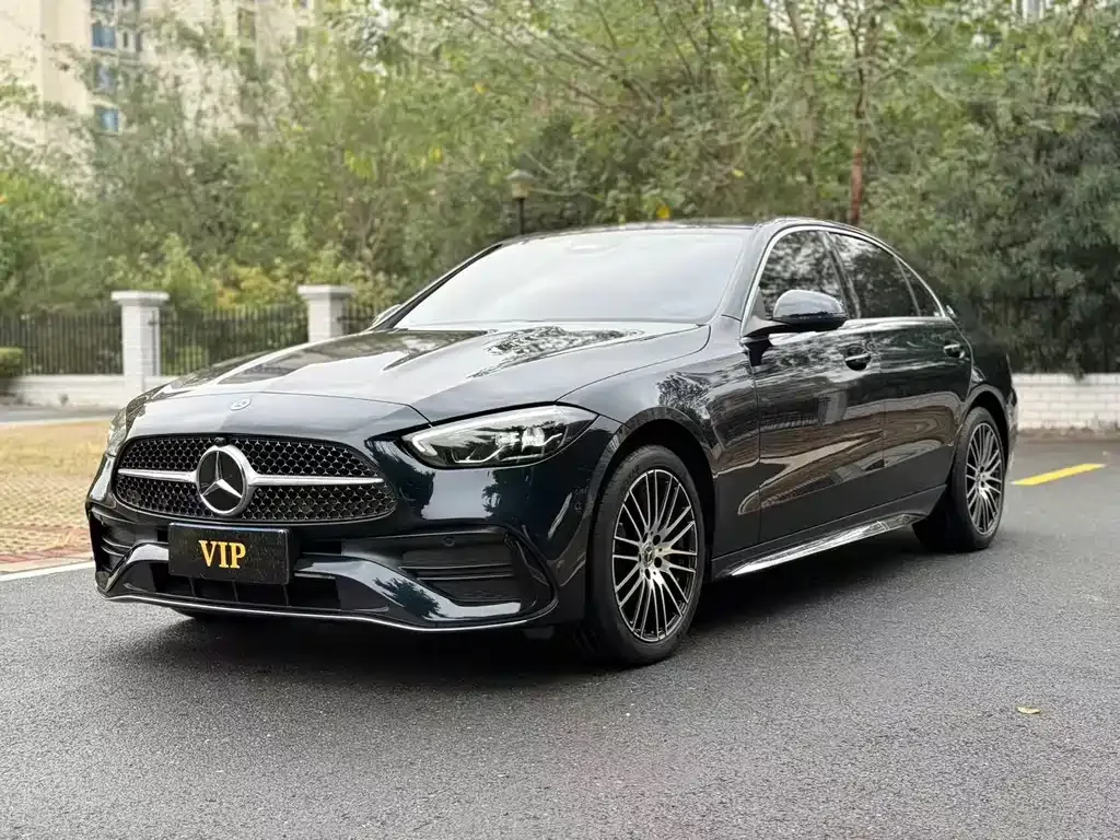 Mercedes-Benz C-Class — фото 1