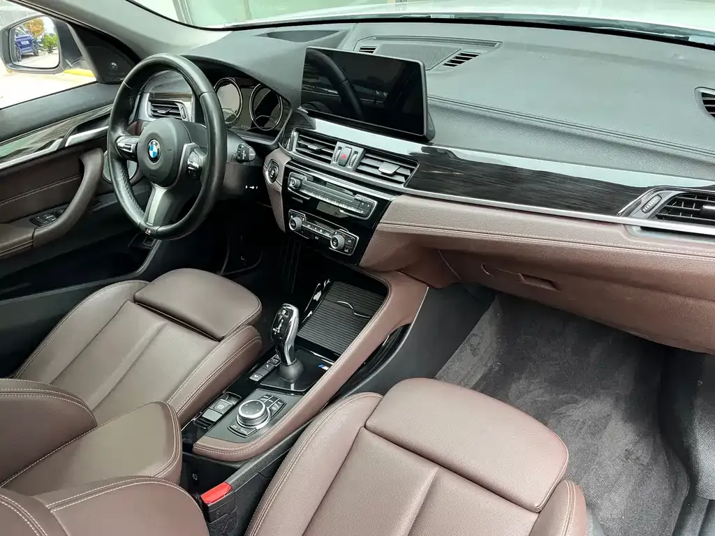 BMW X1 2021 из CN, фото 9