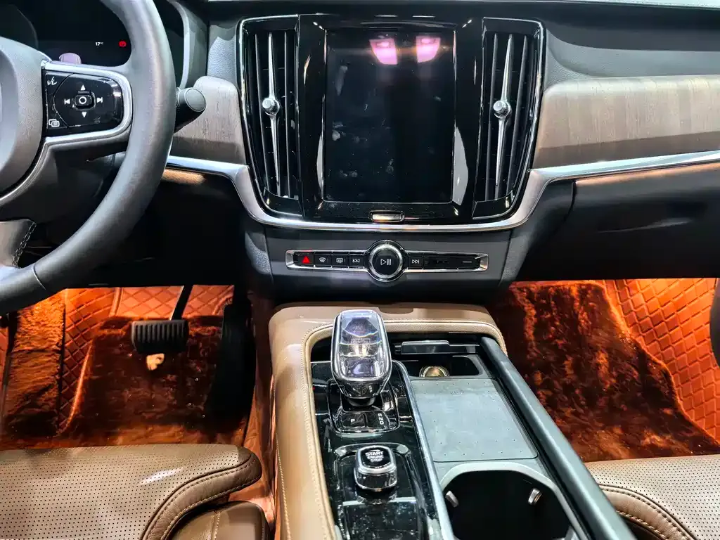 Volvo S90 2023 из CN, фото 8