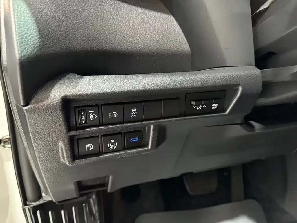 Toyota Granvia 2025 из CN, фото 8