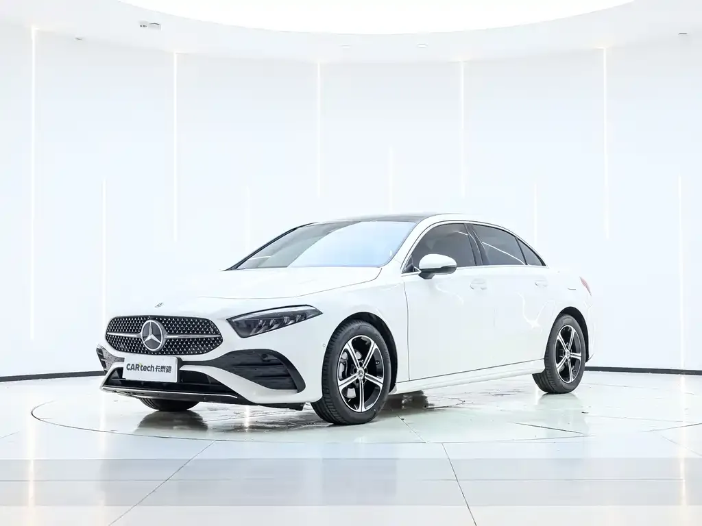 Mercedes-Benz A-Class — фото 1