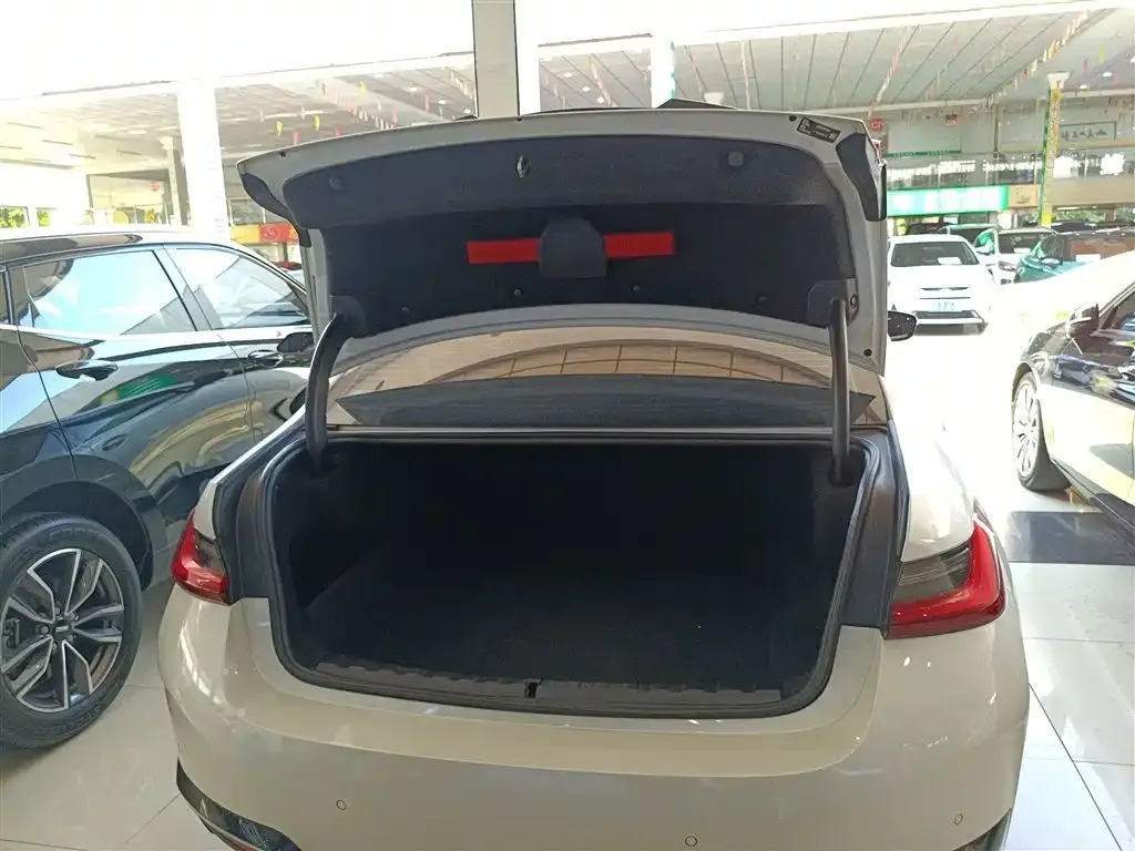 BMW i3 2023 из CN, фото 9