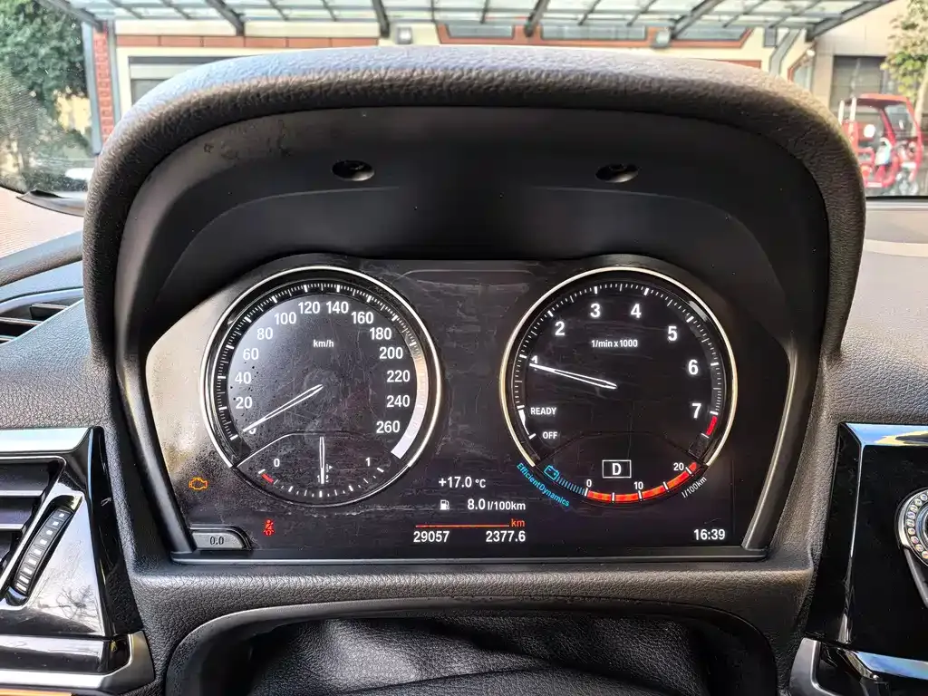 BMW 1 Series 2023 из CN, фото 9