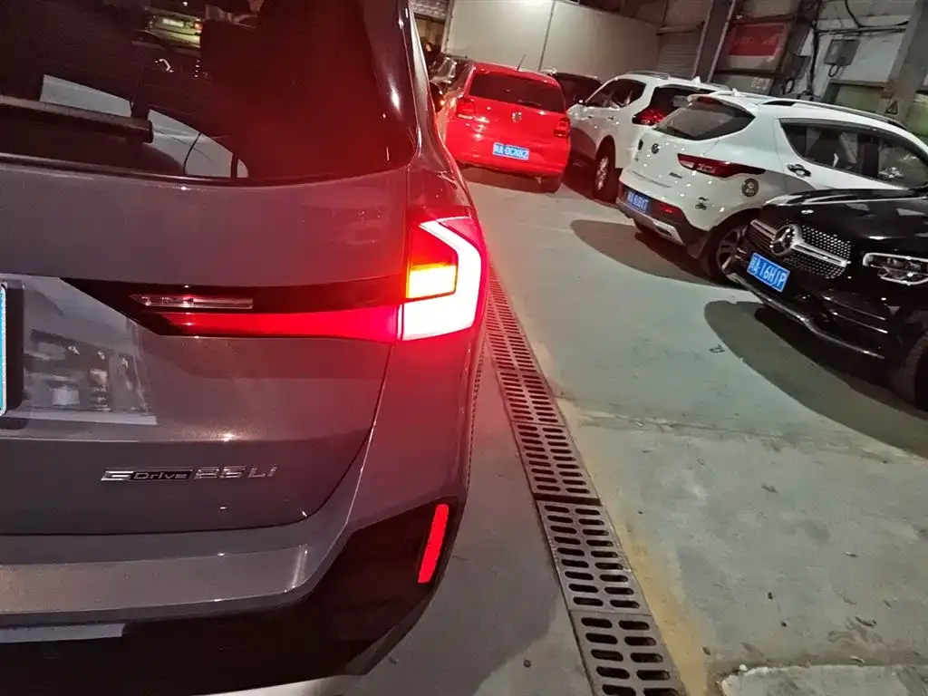 BMW X1 2024 из CN, фото 8