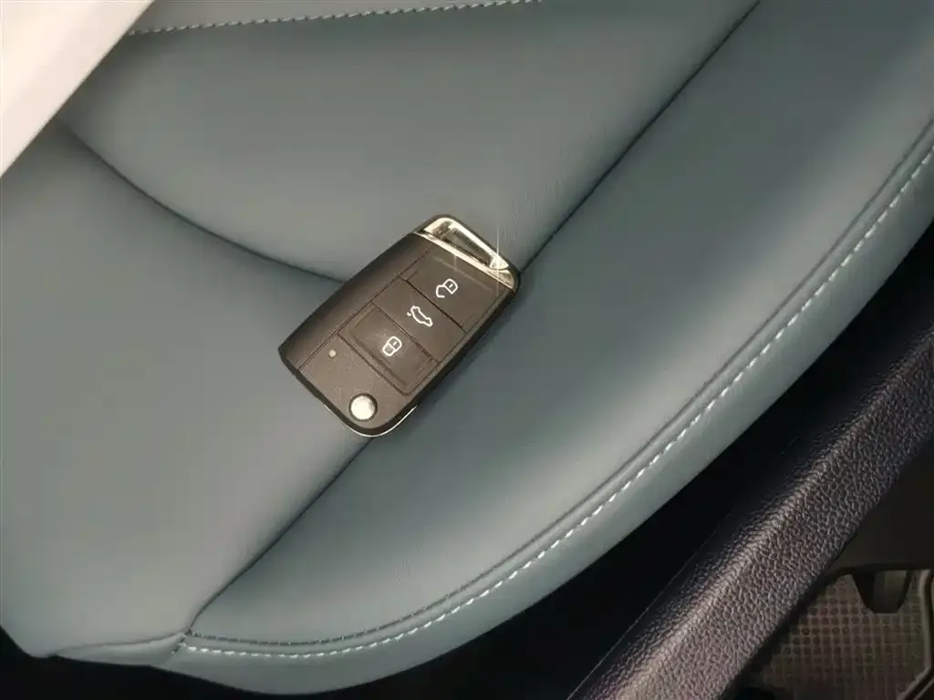 Volkswagen Tharu 2024 из CN, фото 9