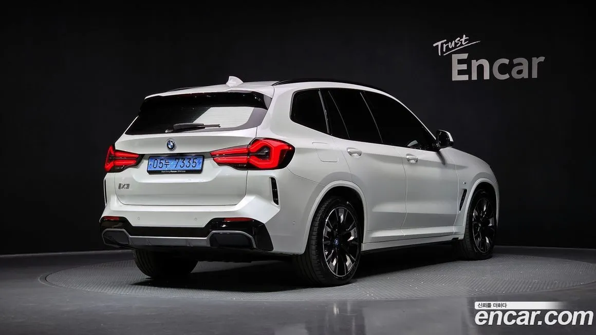 BMW iX3 — фото 2