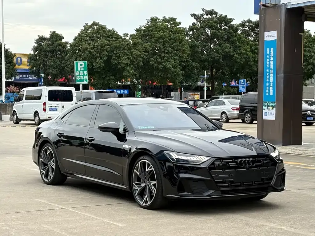 Audi A7L 2024 из CN, фото 4