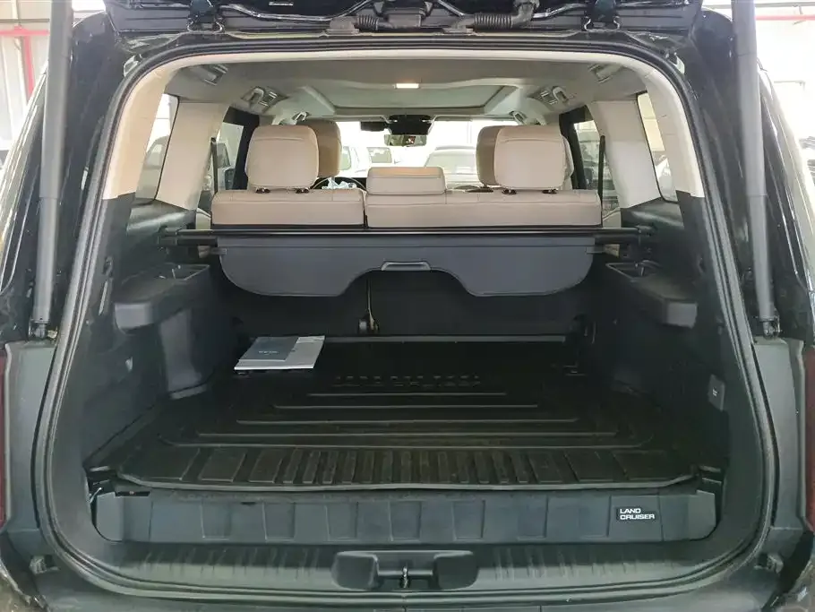 Toyota Prado — фото 4