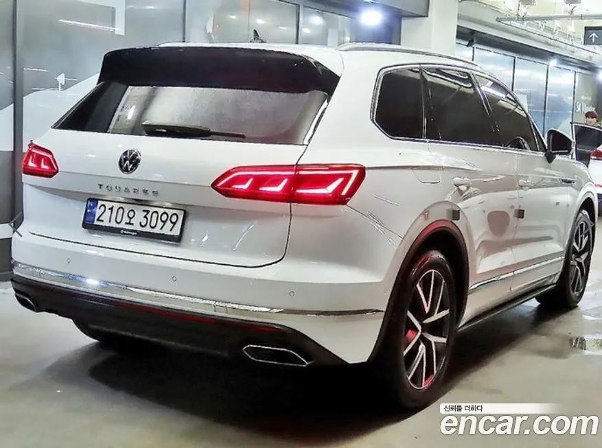 Volkswagen Touareg 2023 из KR, фото 4