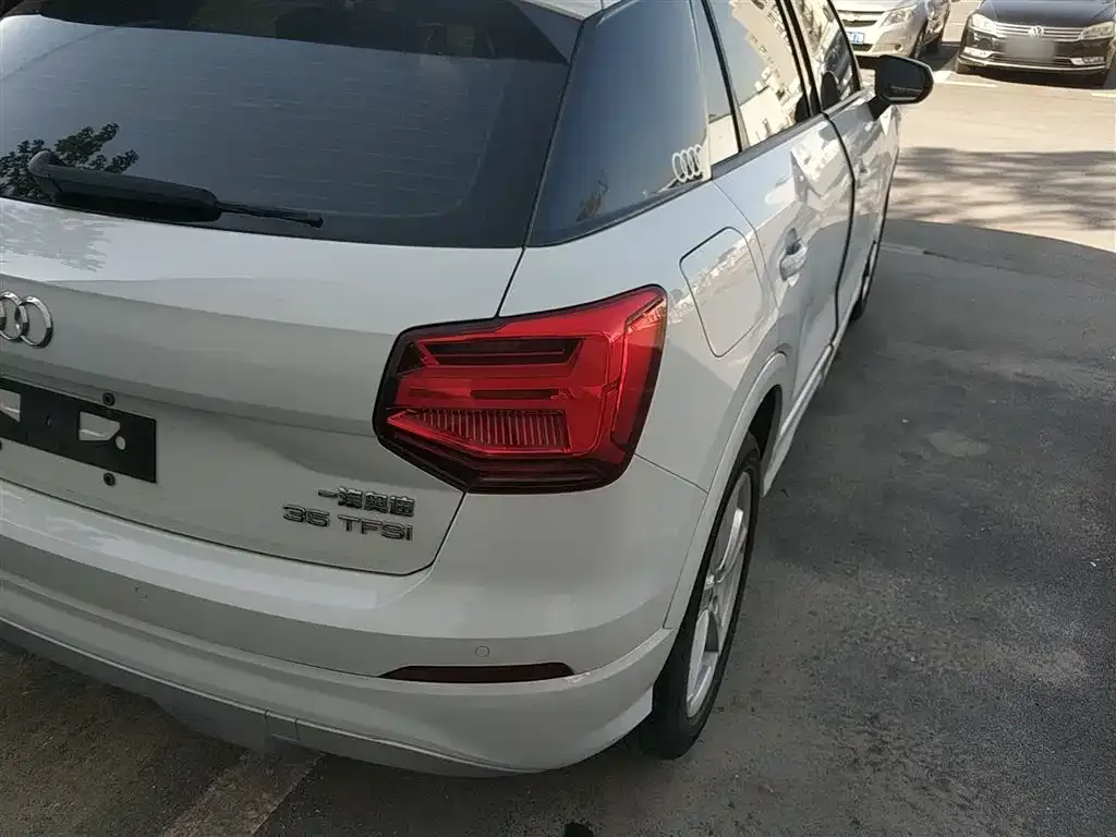 Audi Q2L 2021 из CN, фото 8