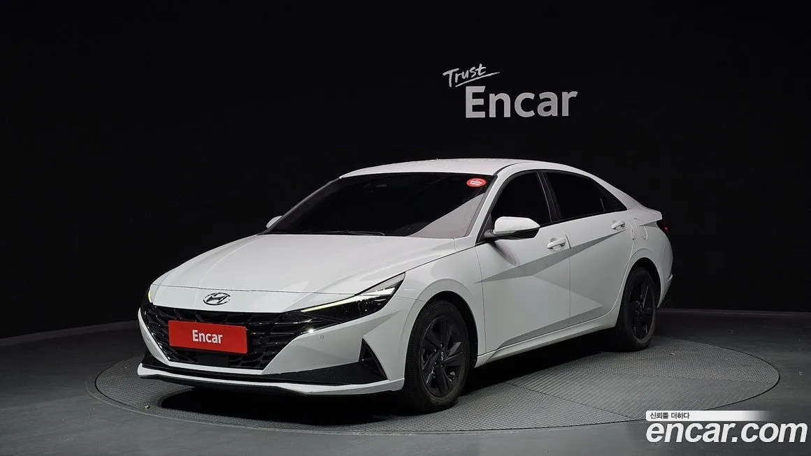 Hyundai AVANTE — фото 1