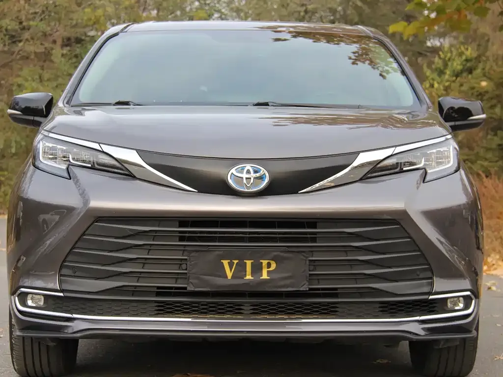 Toyota Sienna 2022 из CN, фото 1