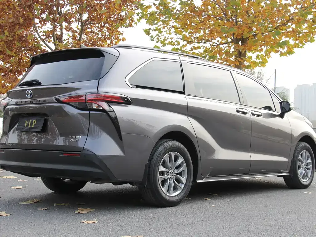 Toyota Sienna 2022 из CN, фото 7