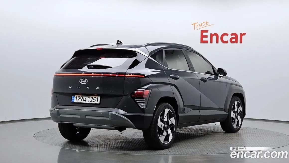 Hyundai Kona — фото 2
