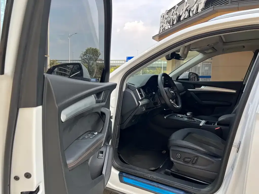 Audi Q5L 2021 из CN, фото 10