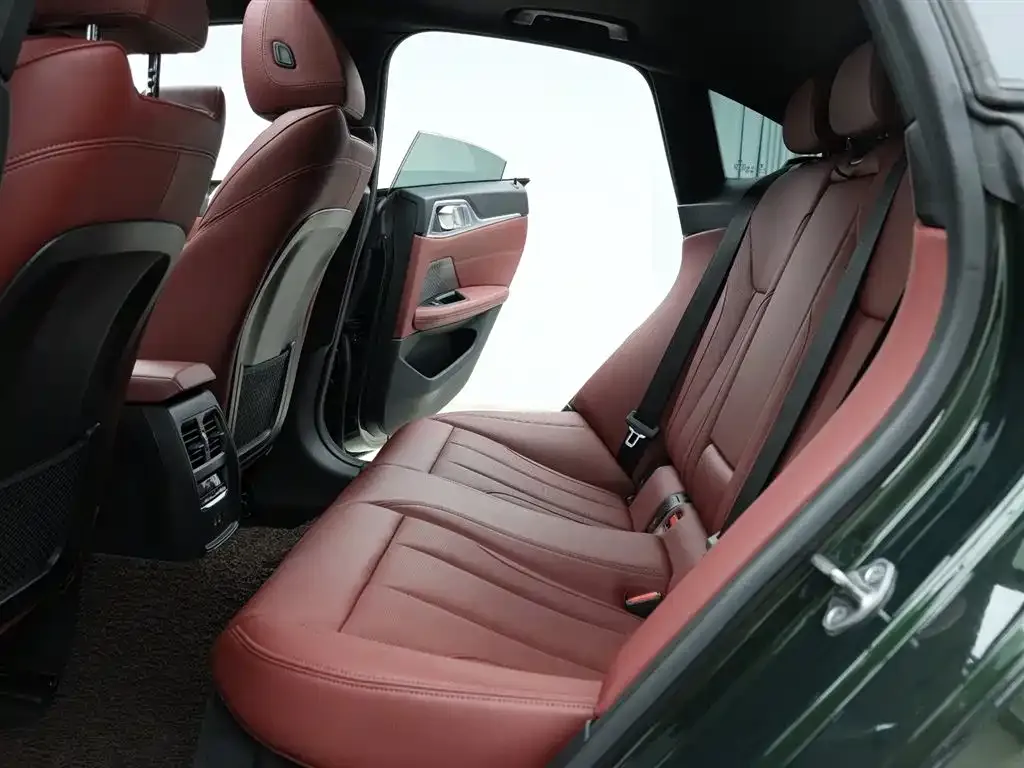 BMW 4 Series 2022 из CN, фото 6