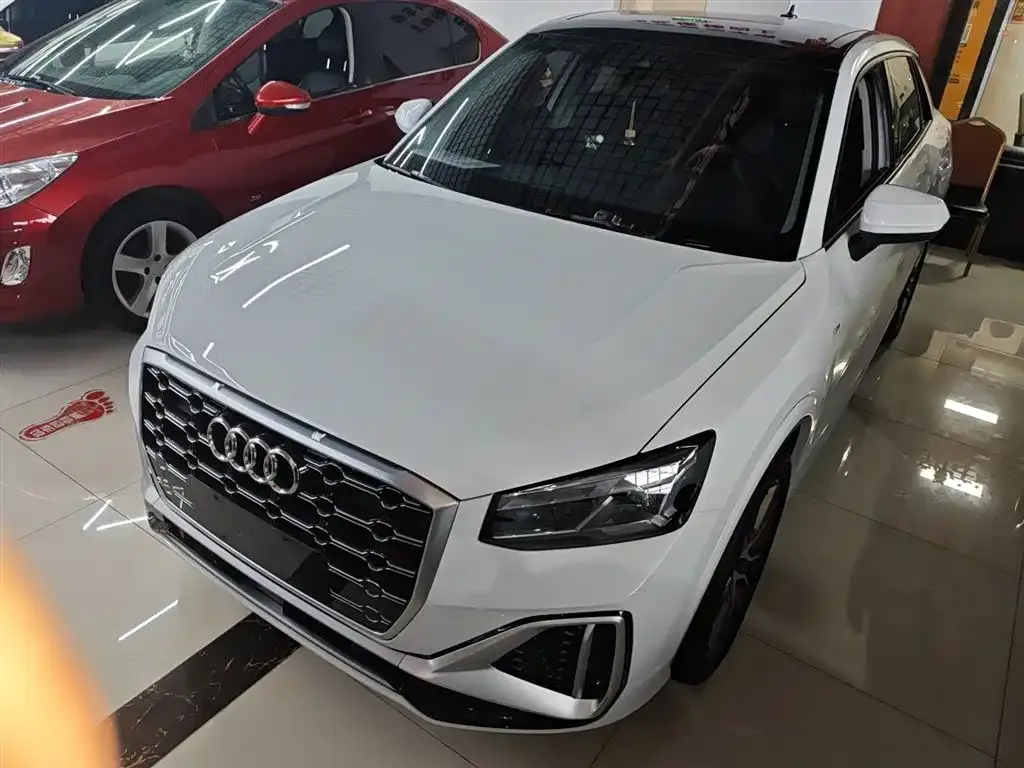 Audi Q2L 2023 из CN, фото 1