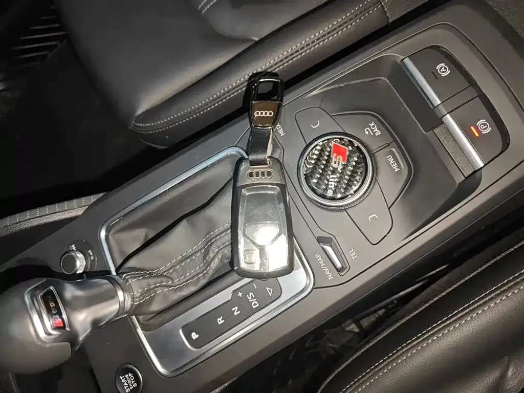 Audi Q2L 2023 из CN, фото 9