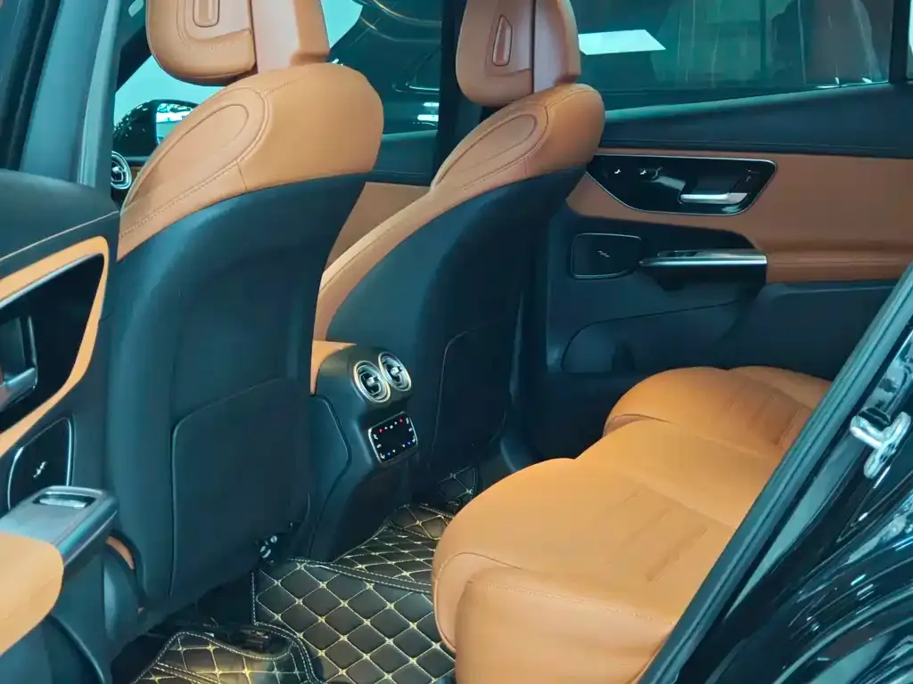 Mercedes-Benz GLC 2023 из CN, фото 7
