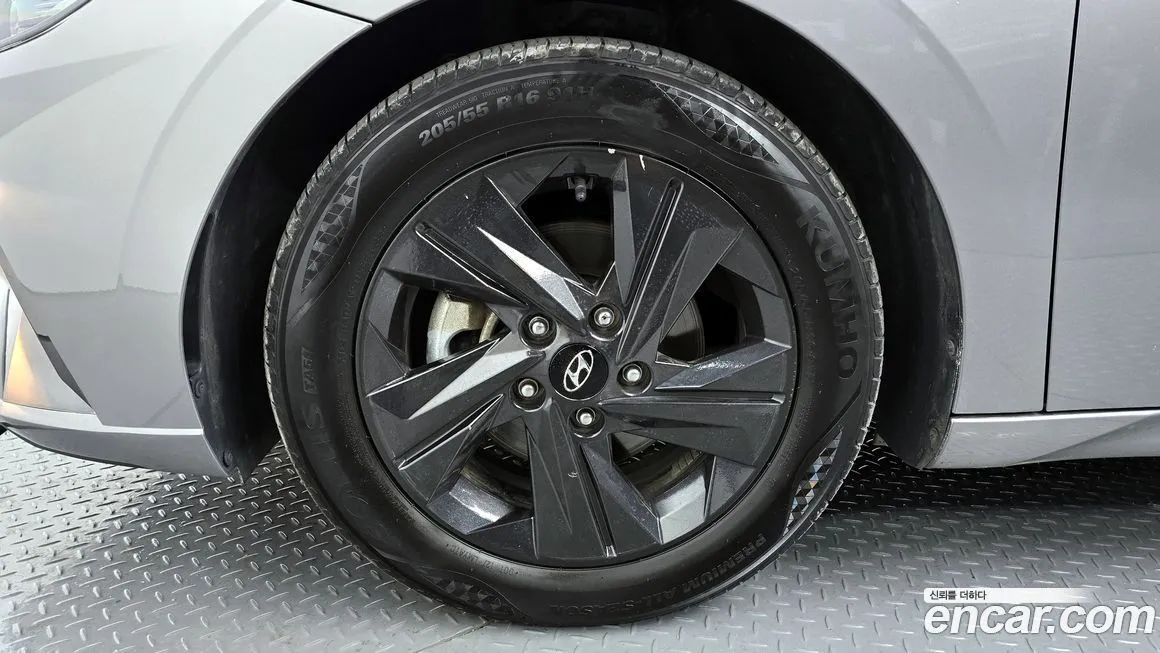 Hyundai AVANTE — фото 5