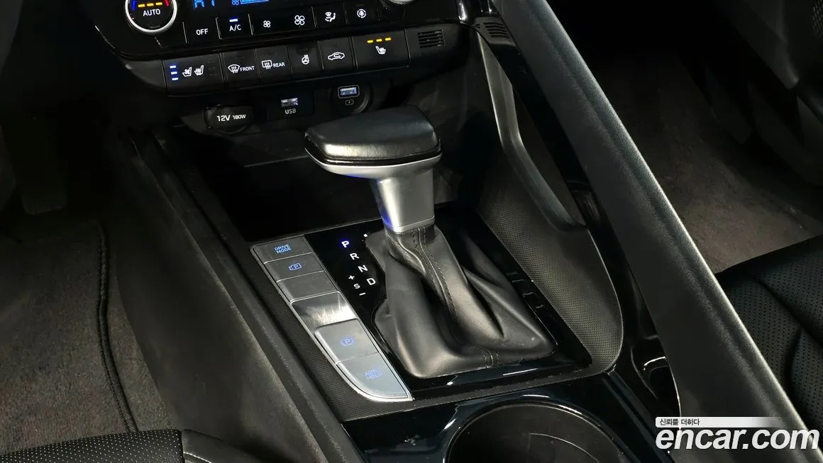Hyundai AVANTE — фото 9