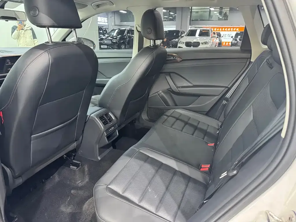 Volkswagen Tharu 2021 из CN, фото 6
