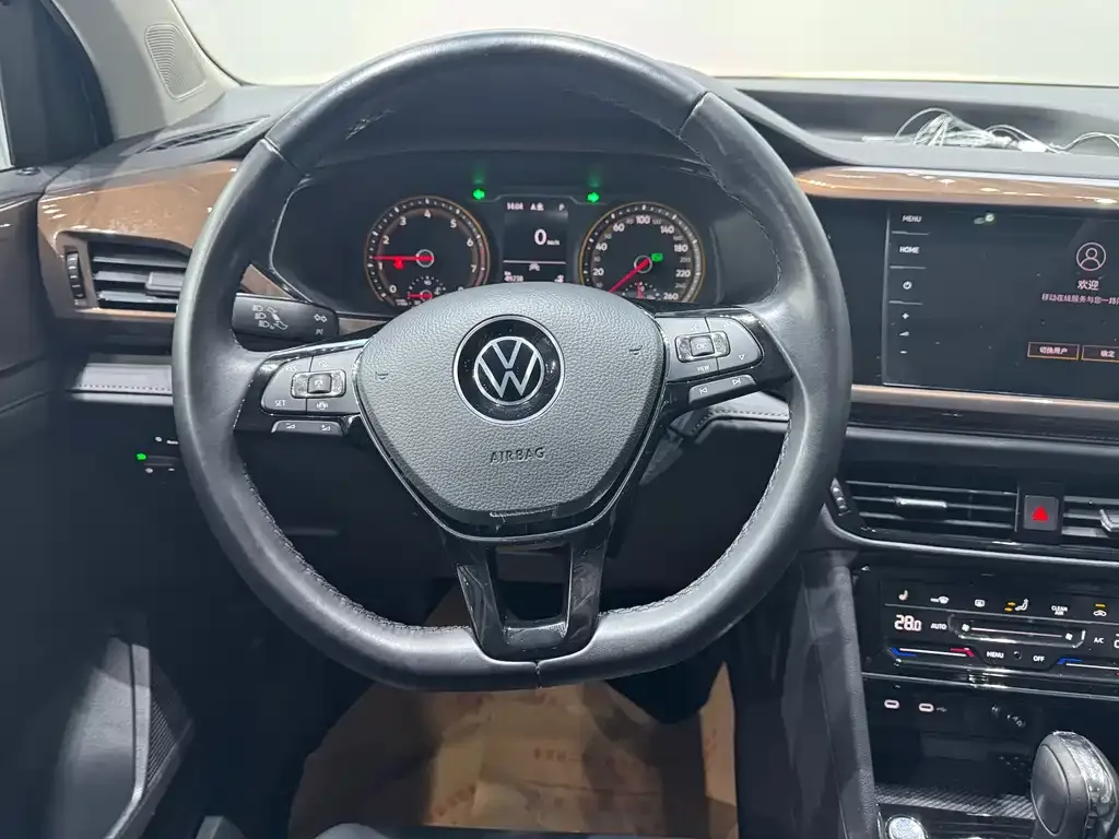 Volkswagen Tharu 2021 из CN, фото 8