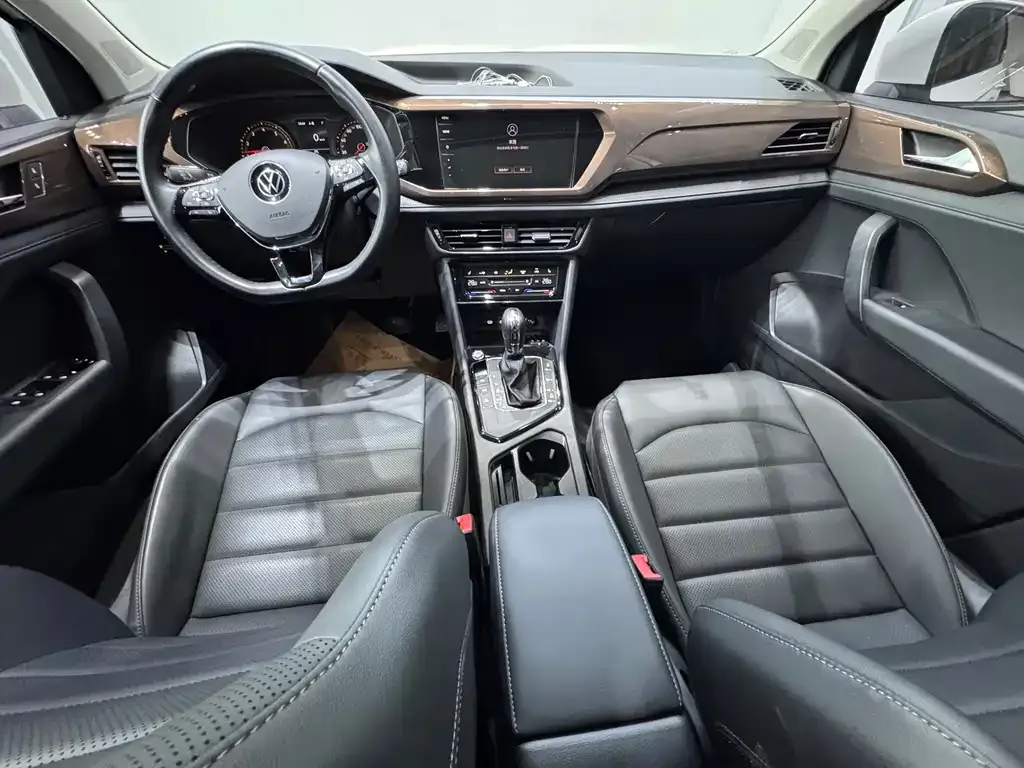 Volkswagen Tharu 2021 из CN, фото 9