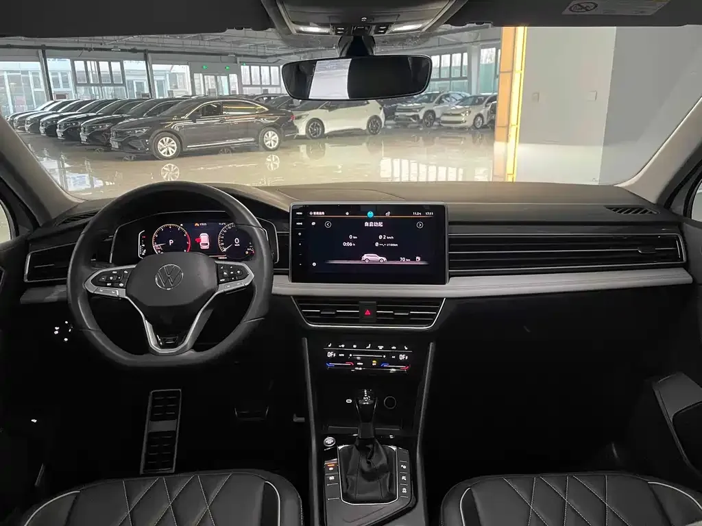 Volkswagen Tiguan L 2024 из CN, фото 3
