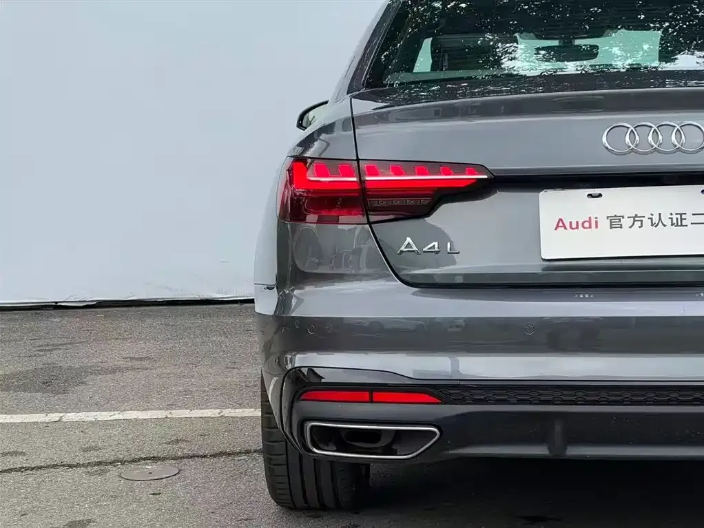 Audi A4L 2023 из CN, фото 9