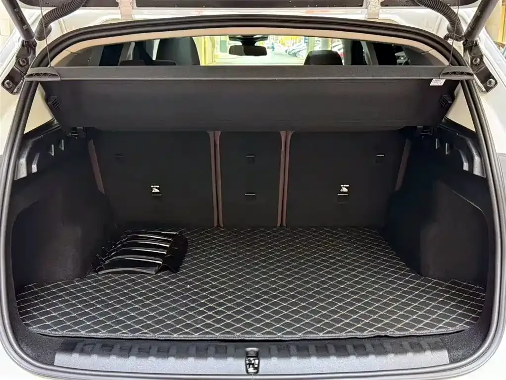 BMW X1 2025 из CN, фото 8